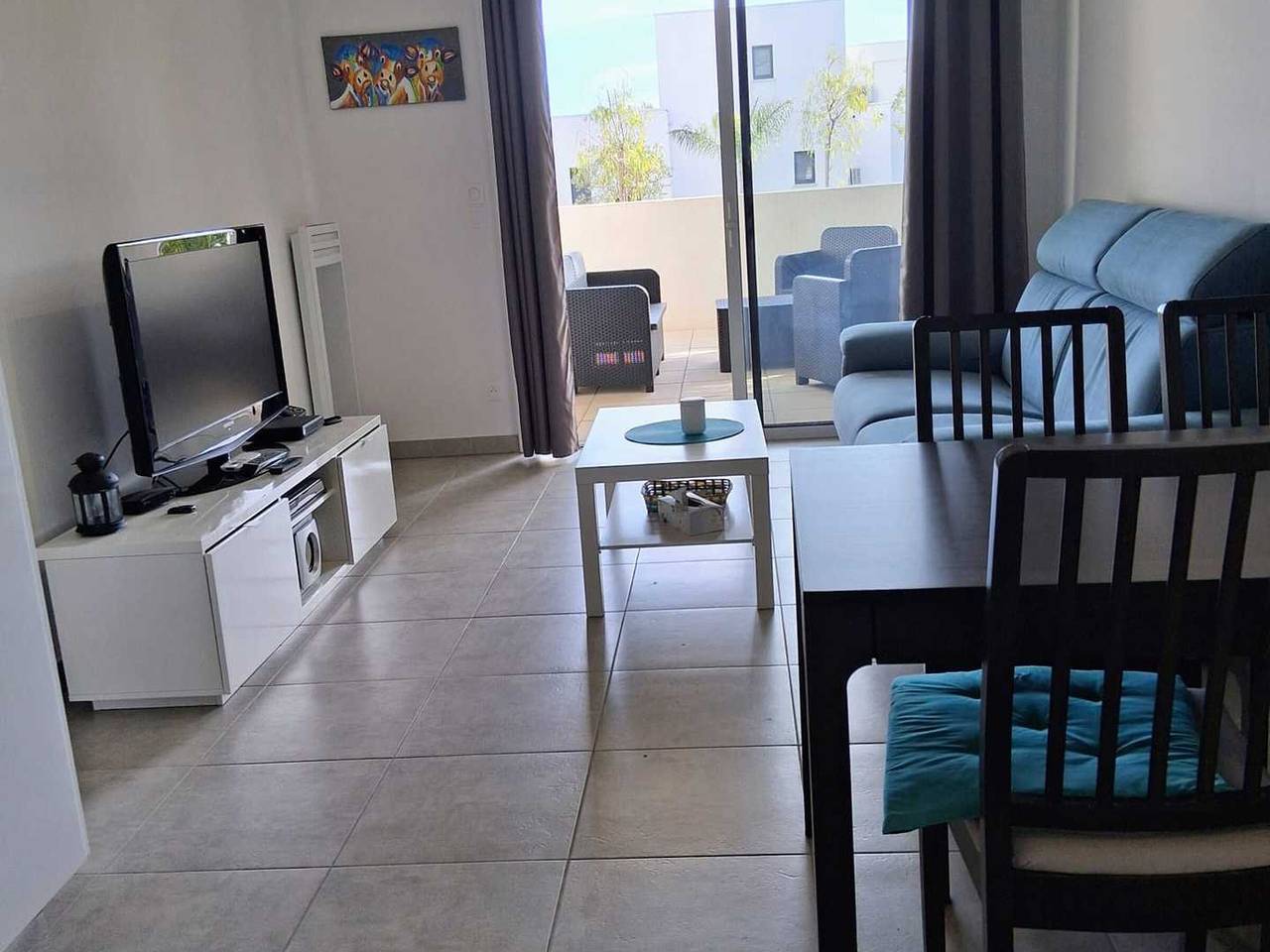 Ganze Wohnung, 45m² Klimatisierte Wohnung mit Terrasse in Mèze, 4 Pers in Mèze, Mittelmeerküste (Frankreich)