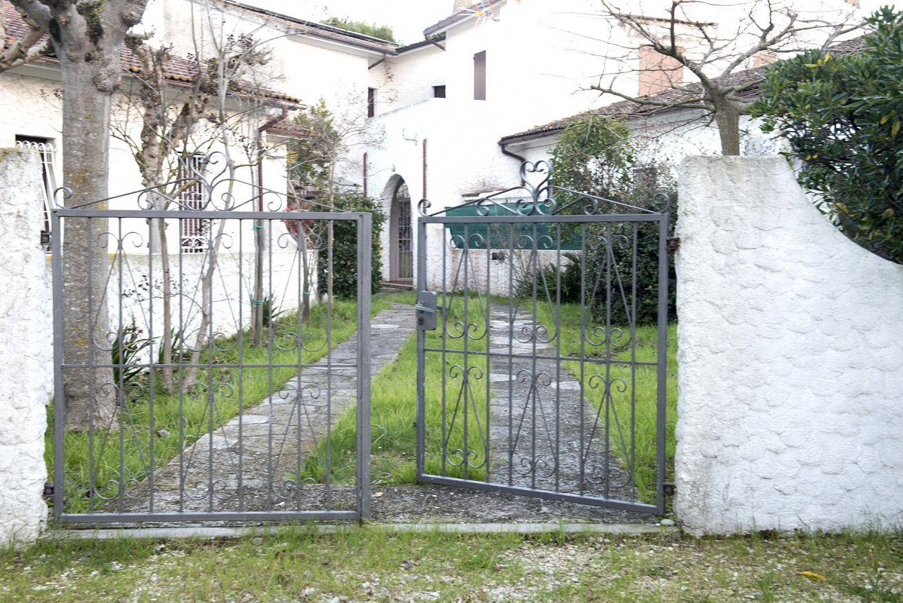 Apartamento entero, M107 - Marcelli, three-room apartment with garden 200m from the sea in Marcelli, Riviera del Conero