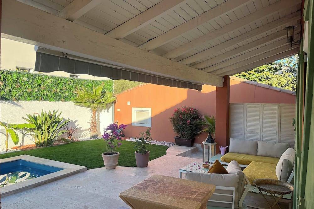 Villa Avec Piscine Proche de Nîmes, Pont du Gard in Poulx, Nimes und Umgebung