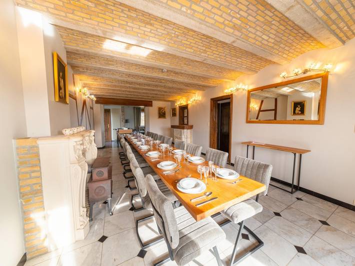 Location de vacances pour 20 personnes, avec sauna et piscine ainsi que terrasse et jardin à Stoumont - 3