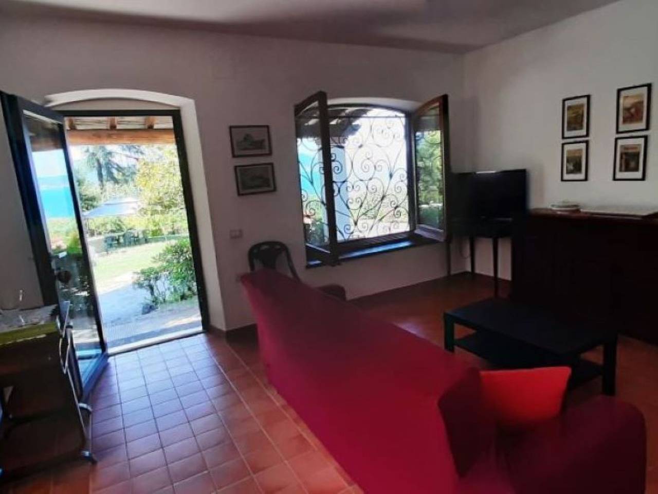 Entire apartment, Villa Garden am See in Bracciano, Lake Bracciano