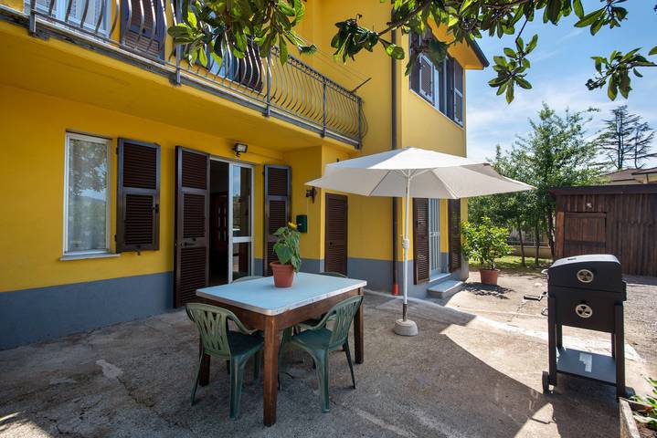 Ganze Wohnung, Ferienwohnung 'Da Dri'' mit privater Terrasse, privatem Garten und Balkon in Brugnato, Naturpark Montemarcello-Magra-Vara