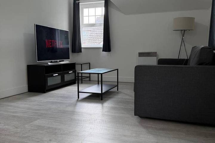 Appartement entier, 2Br Apartment Near Gatwick | Balcony | Sleeps 5 in Crawley, Sussex de l'Ouest
