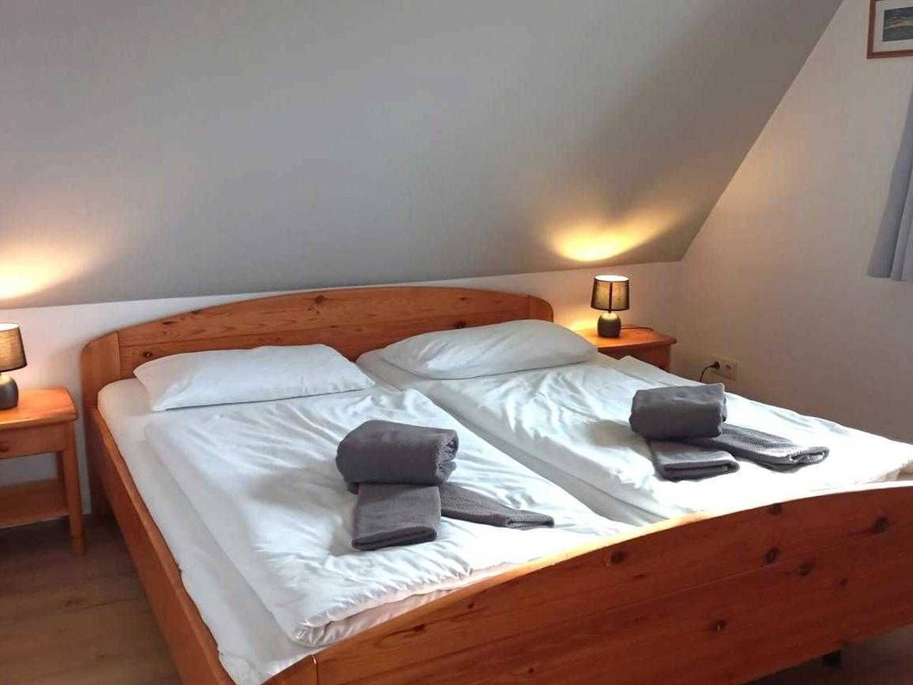 Ganze Ferienwohnung, Strandmöwe, Haus Faltings Whg 2 Og mit Balkon in Goting, Föhr