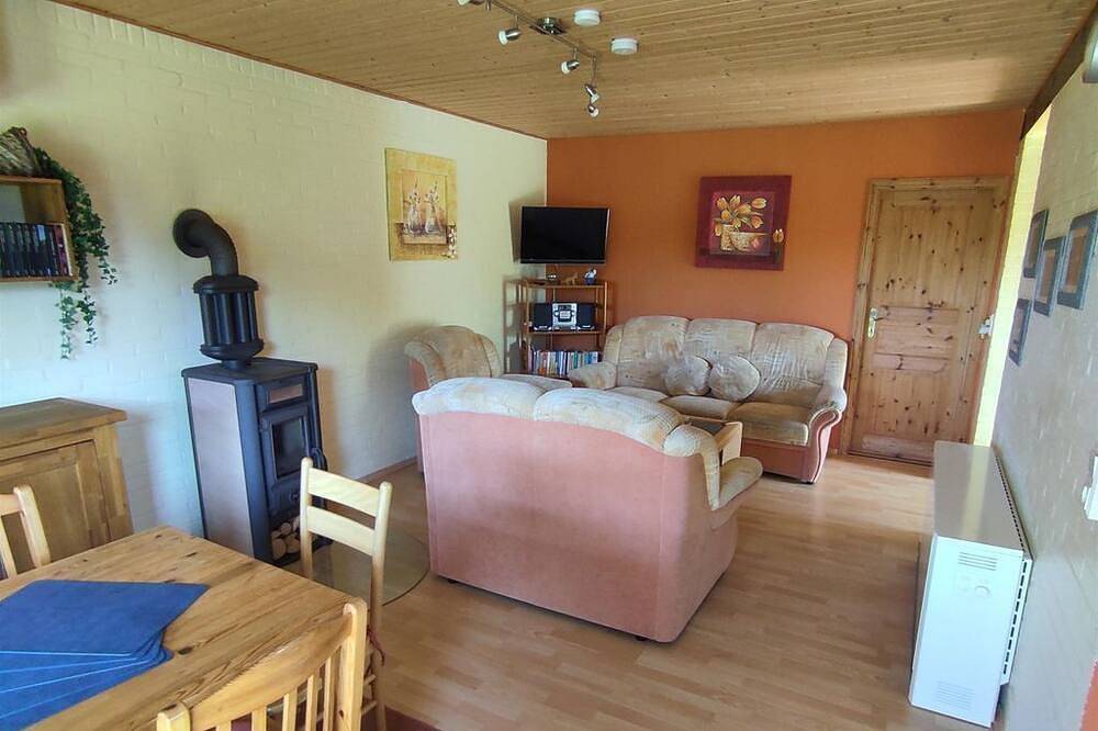 Ferienhaus Pauly - Ferienhaus, Bad, Wc, 2 Schlafräume in Brunsbüttel, Nordseeküste