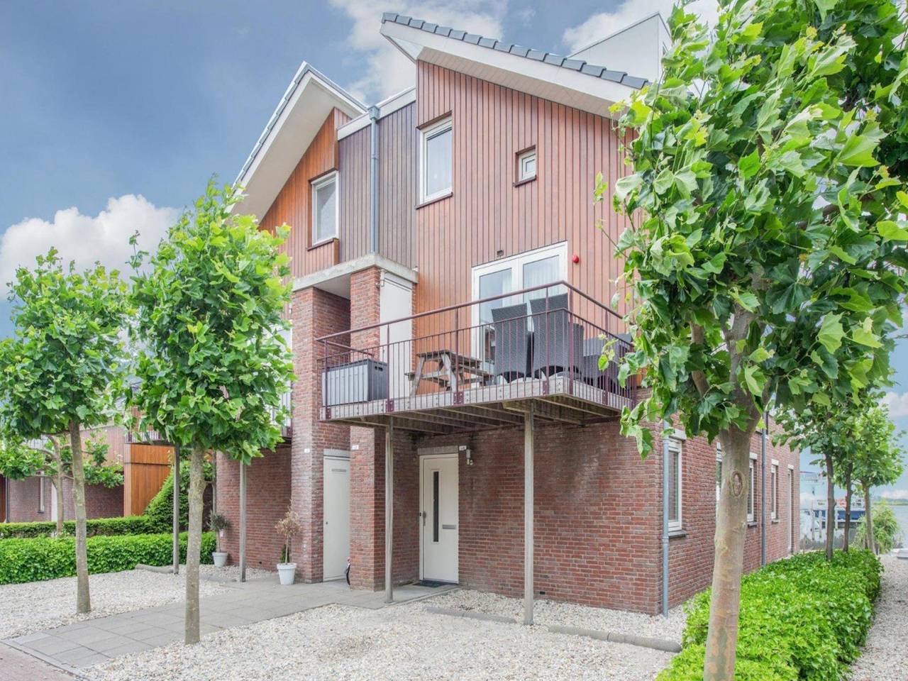 Geheel appartement, Begane grond appartement direct aan het water in Uitgeest, Noord-Holland - Kust van de Noordzee
