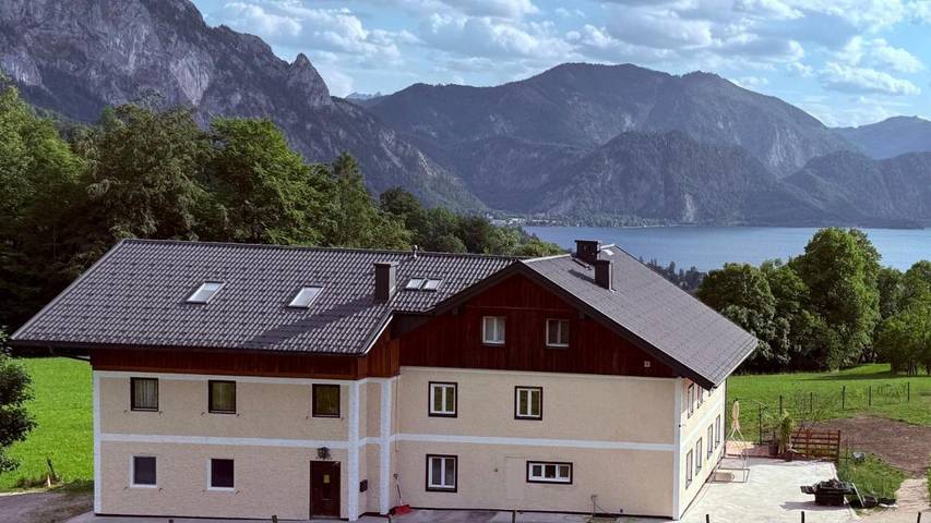 Ferienwohnung für 3 Personen, mit Balkon und Terrasse sowie Seeblick und Ausblick in Steinbach am Attersee - 2