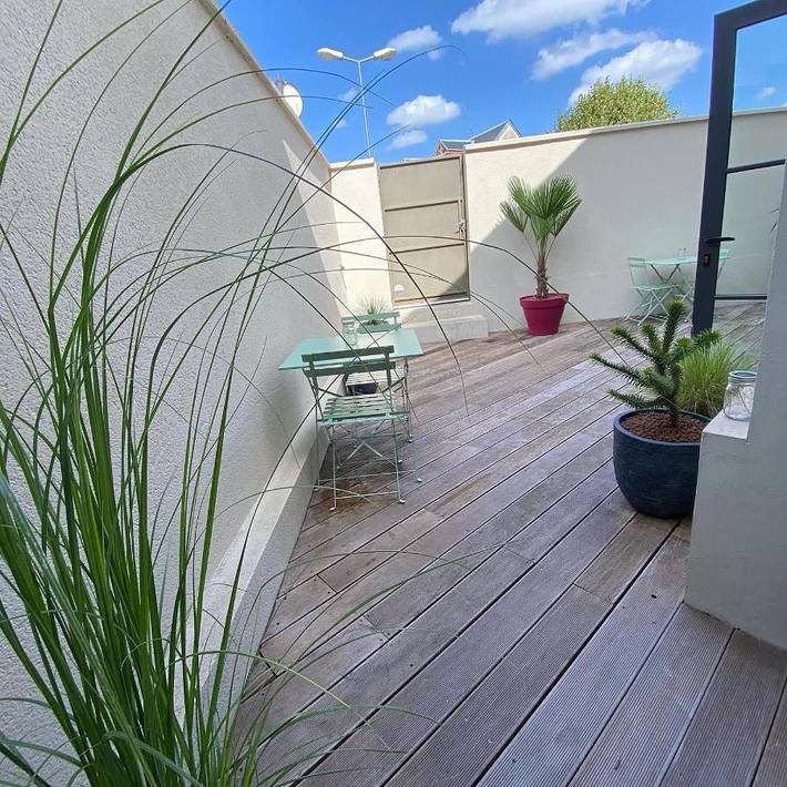 Cottage pour 2 personnes, avec terrasse à Luisant