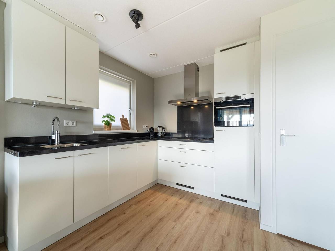 Ferienhaus für 6 Personen mit Terrasse in Scherpenisse, Niederländische Nordsee