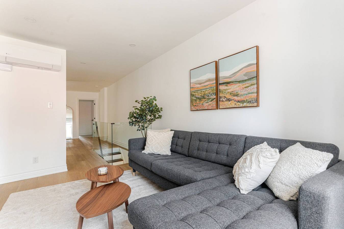 Apartamento entero, Refugio luminoso en el centro de la ciudad con patio privado in Toronto, Lago Ontario (Kanada)