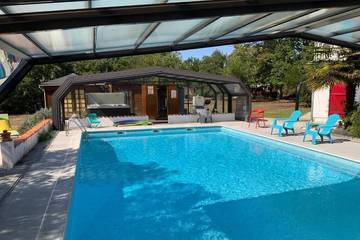 Cottage pour 4 personnes, avec jardin à Commensacq