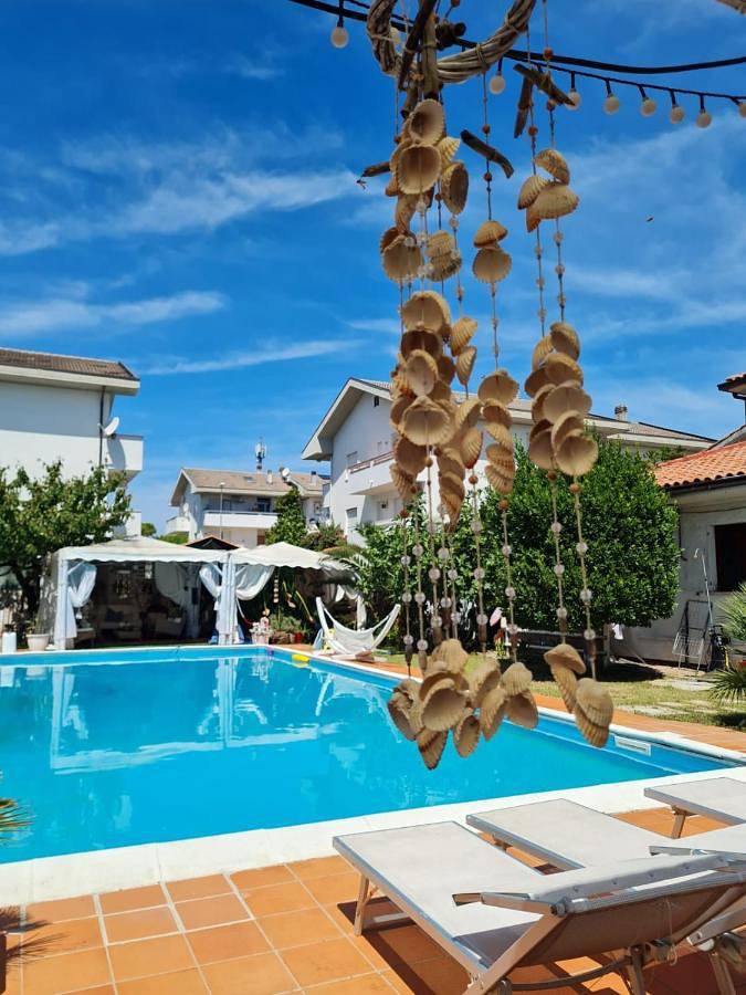 Bed and breakfast per 3 persone, con piscina e panorama nonché giardino, adatto a famiglie con bambini - 1