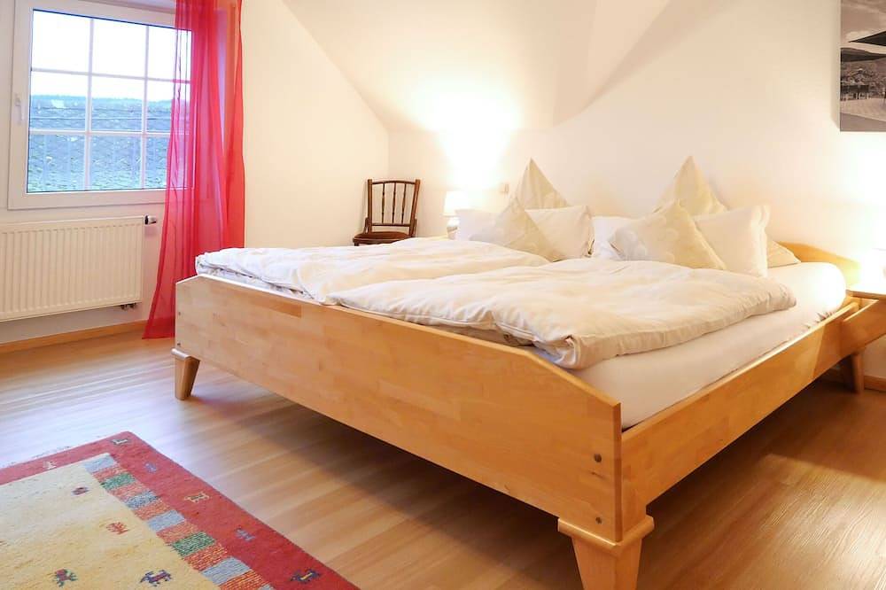 Ganze Wohnung, Apartment Treppchen Weingut Rebenhof in Ürzig, Bernkastel-Kues & Umgebung