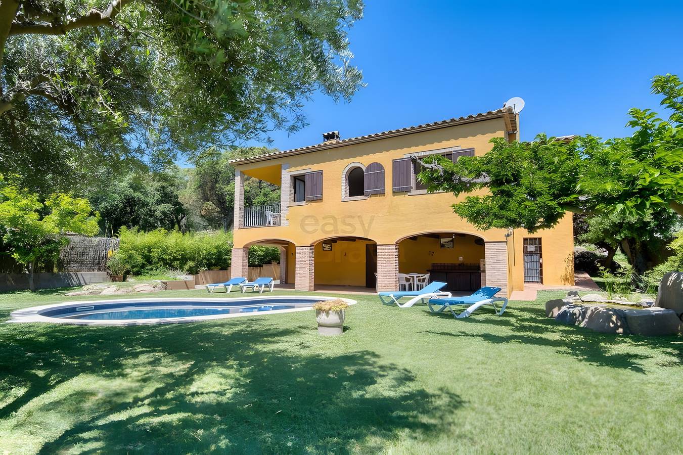 Villa els ocells – Ruhiges Haus mit Pool und schönem Garten in Mas Ambros, Calonge
