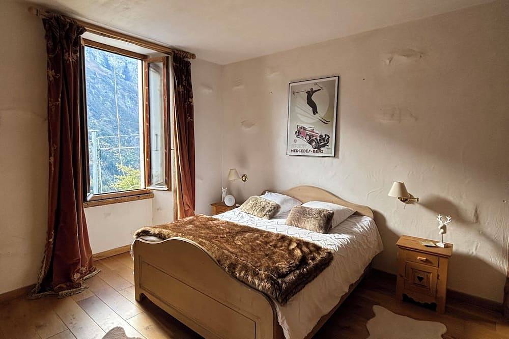 Magnificent alpine chalet with view in Sainte-Foy-Tarentaise, Macizo del Ruitor