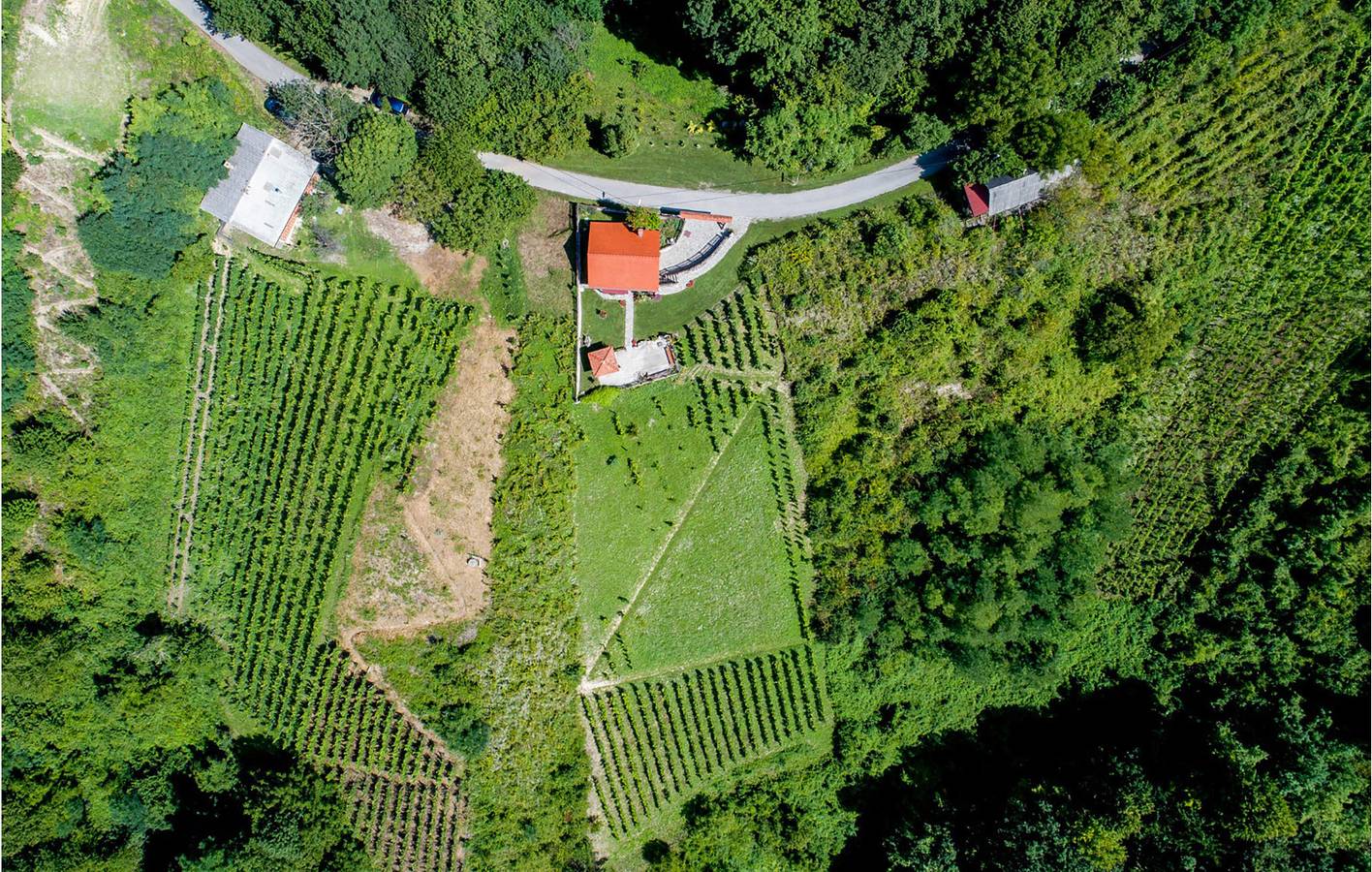 Charmante Ferienwohnung mit WLAN, Klimaanlage, Parkplatz, Terrasse und Grill in Varazdin