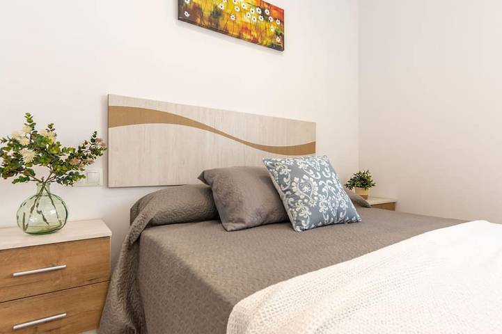 Schönes alleinstehendes Ferienhaus für 7 Leute mit Klimaanlage,  W-Lan, Tv und Haustiere erlaubt in La Cava, Deltebre