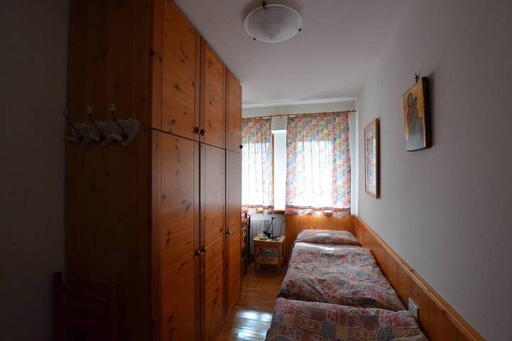 Ganze Wohnung, Cà Enrosarida 2 Wohnung im zentralen Bereich - 6 Betten - Wifi in San Vito di Cadore, Dolomiti Superski