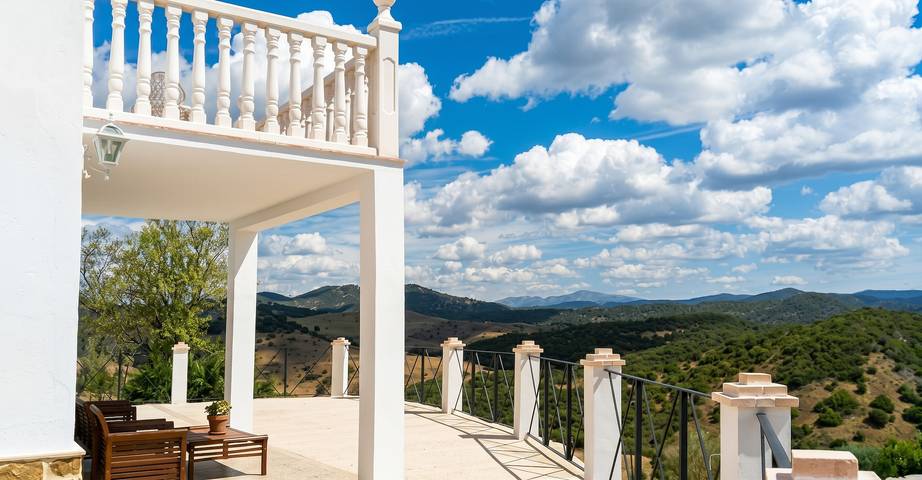 Elegante Villa in Algar mit privatem Pool in Algar, Pueblos Blancos