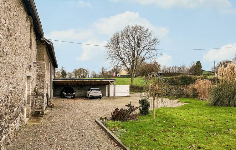 Location de vacances pour 12 personnes, avec terrasse et jardin, adapté aux familles à Saint-Denis-le-Vêtu - 3