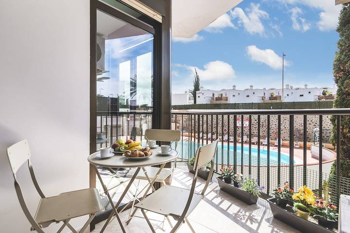 Location de vacances pour 4 personnes, avec Terrasse et Piscine à Playa del Inglés