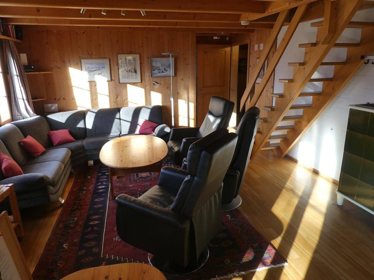 Chalet Buebeberg holiday home with 8 beds in Hasliberg, Bernese Oberland
