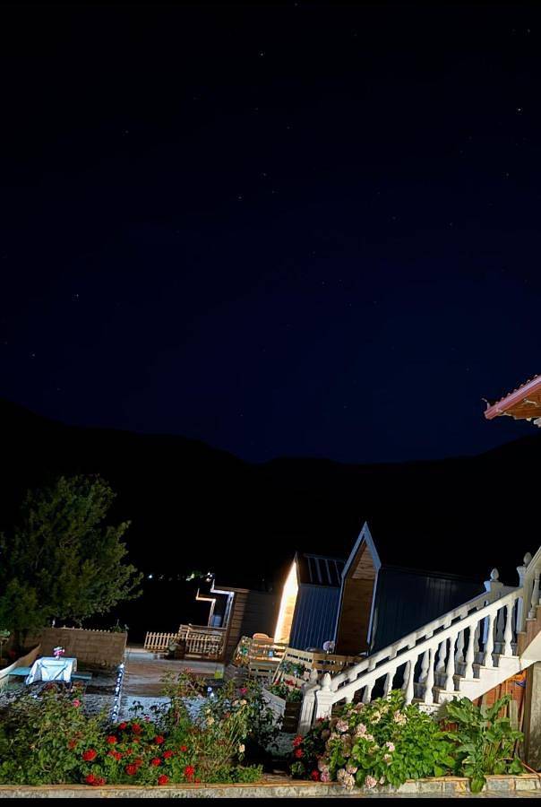 Lean chalet Sea&Mountain view in Orikum, Vlorë