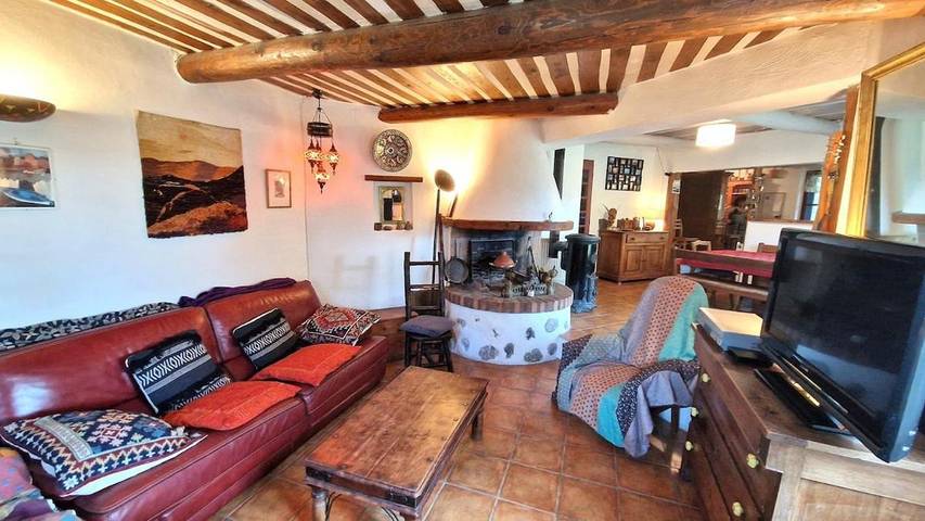 Location de vacances pour 12 personnes, avec jardin et vue à Thoard - 2