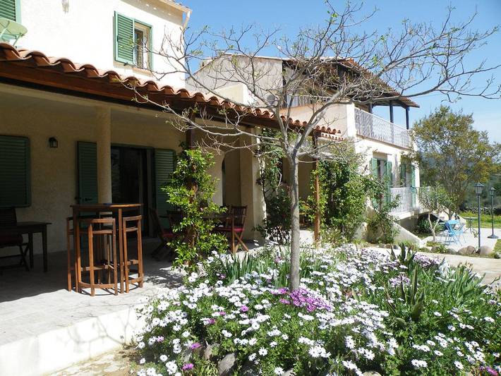 Chambre d’hôte pour 3 personnes, avec jardin et piscine en Corse - 2