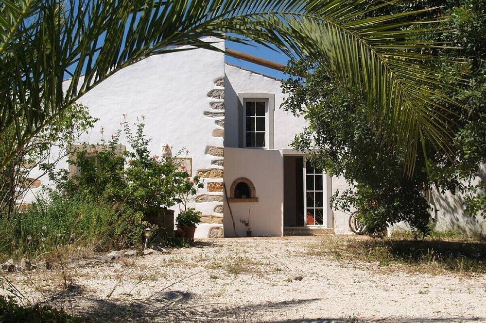 Romantisches modernisiertes Bauernhaus ,großer Garten,absolute Ruhe,klare Luft in São Brás de Alportel, Faro Distrikt