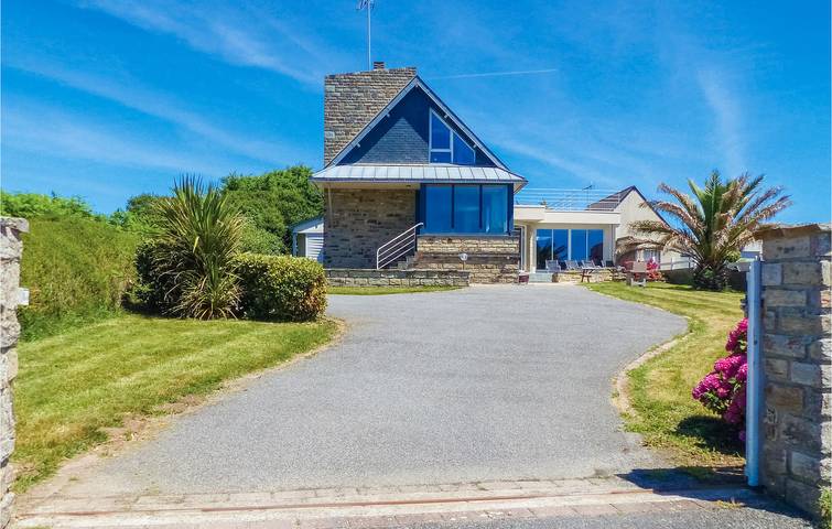 Location de vacances pour 8 personnes, avec jardin et piscine ainsi que terrasse et jacuzzi à Moëlan-sur-Mer - 2