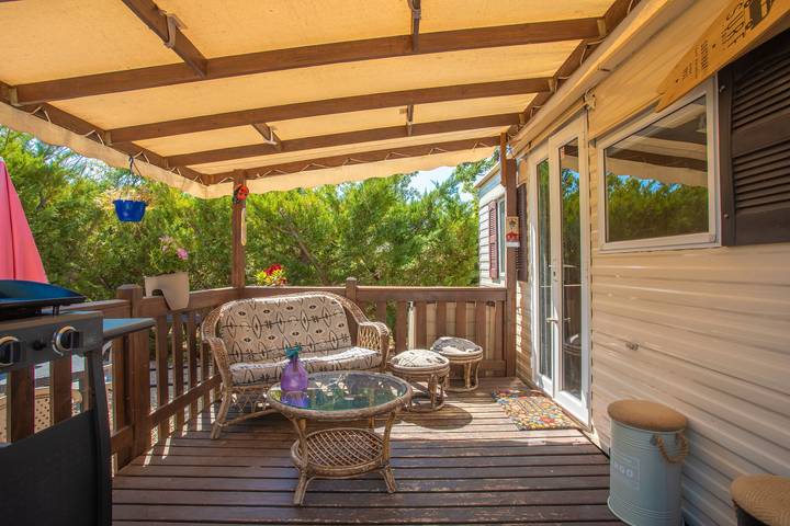 Camping pour 3 personnes, avec jardin dans les Alpes-de-Haute-Provence