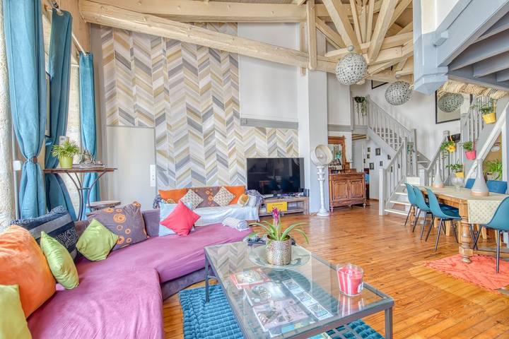 Apartamento entero, Dúplex Corazón de Burdeos – Elegancia, Comodidad y Vistas a la Ciudad in Burdeos, Región de Burdeos
