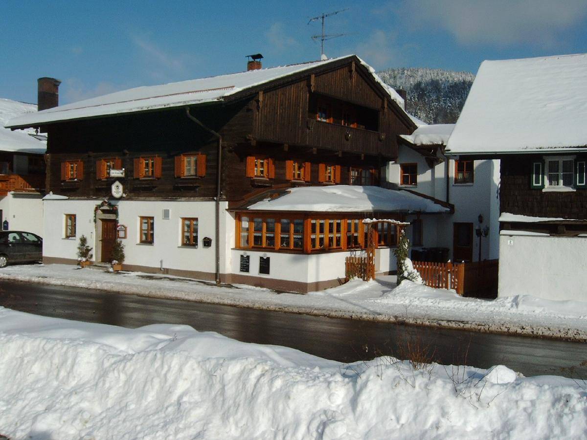 Zum Kramerwirt - Doppelzimmer mit sonnigem Balkon in Haibach (Bayerischer Wald), Ostbayern