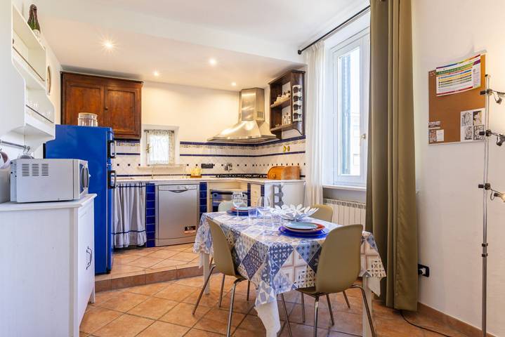 Ferienwohnung für 2 Personen, mit Balkon/Terrasse in Livorno - 2