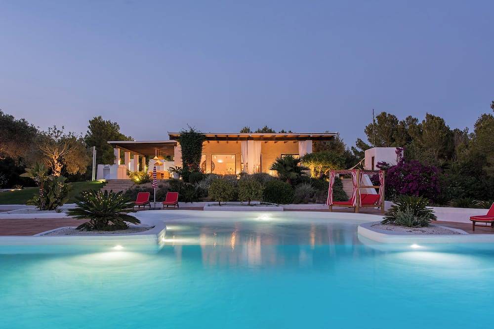 Faena Villa Ibiza•Ultra-Private 17,000M² Villa•5 min from Pacha Club •Sea Views in Santa Eulària des Riu, Ibiza Este