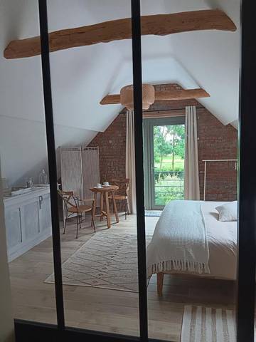 Chambre d’hôte pour 2 personnes, avec vue ainsi que jardin et balcon dans Hainaut