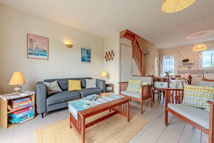 Maison de Vacances 'Ty Per - Les Gîtes Marins Des Abers' avec Vue sur Mer, Terrasse Privée et Wi-Fi in Plouguerneau, Région de Brest