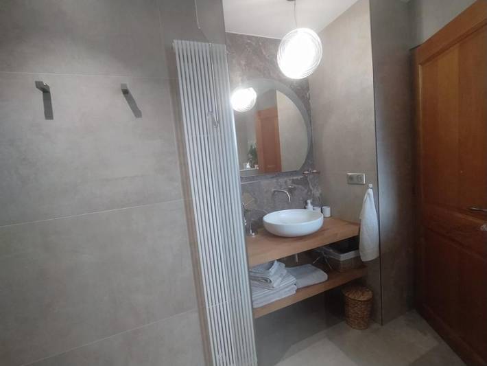 Chambre d’hôte pour 2 personnes, avec Terrasse et Jardin ainsi que Piscine et Vue à Flayosc - 4