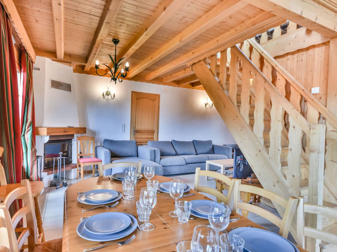 Chalet Papillon - 8 pers - À deux pas du Lac des Ecoles et des pistes de ski in Les Gets, Les Portes du Soleil