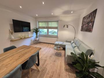 Ferienwohnung für 16 Personen, mit Garten und Ausblick in Montabaur