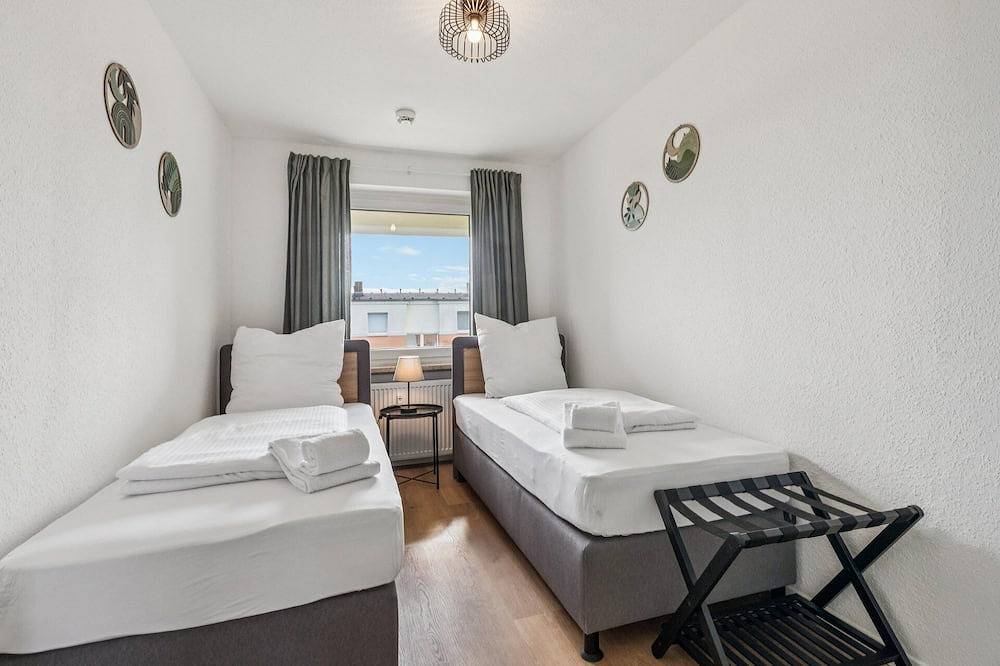 Ganze Wohnung, Modernes Apartment 90qm | 3 Schlafzimmer | Balkon | In Nähe des Phantasialands in Wesseling, Rhein-Erft-Kreis