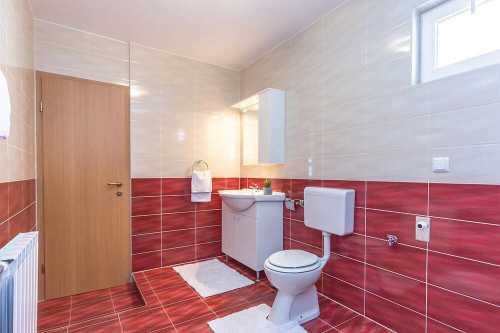 Ganze Wohnung, Gemütliche 2-Zimmer-Wohnung in Makarska in Veliko Brdo, Makarska