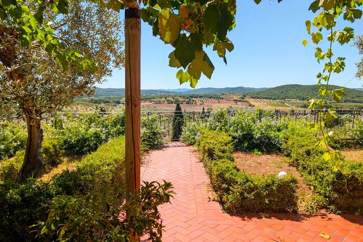 Location de vacances pour 7 personnes, avec terrasse et jardin à Suvereto - 2