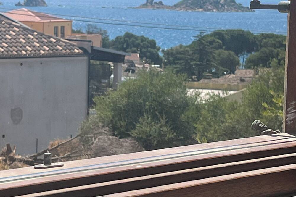 Entire apartment, Love nest with sea view in Santa Maria Navarrese, Ogliastra Province