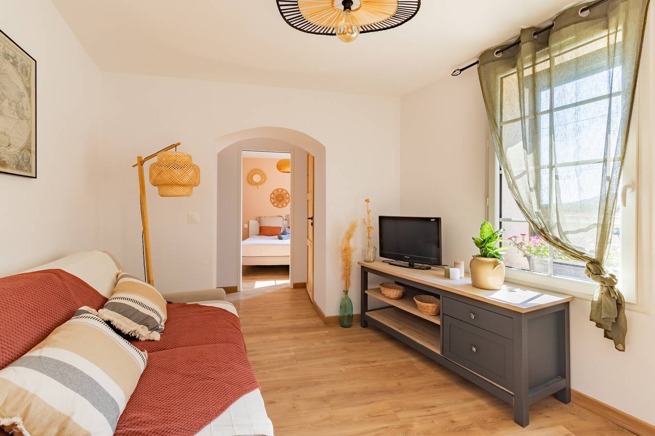 Entire apartment, El Capoll - Climatisé, vue montagne in Joch, Prades region