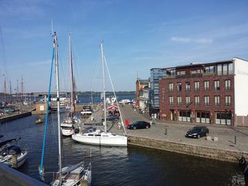 Ferienwohnung für 4 Personen, mit Ausblick und Balkon sowie Seeblick beim Ozeaneum Stralsund
