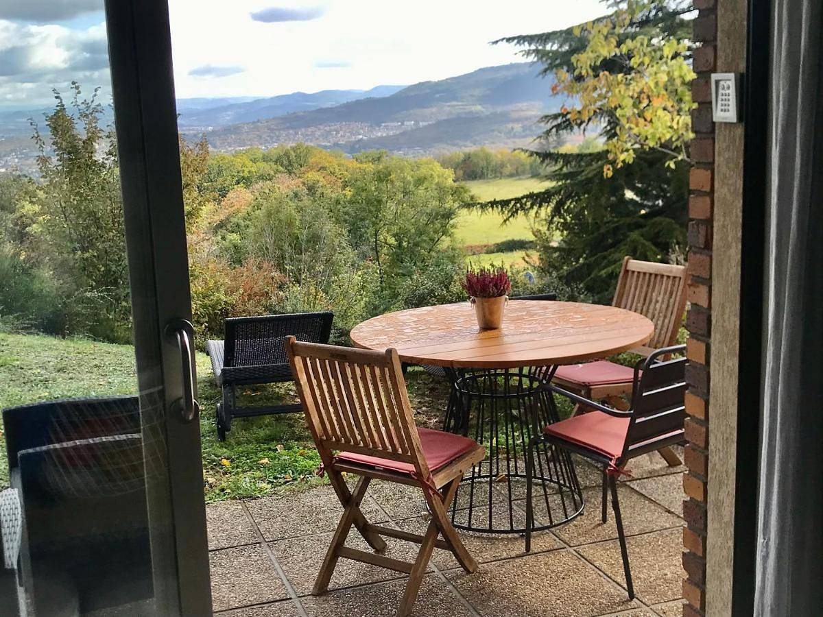 Chez Isa, loft 55m2, jardin, vue, parking, entrée autonome in Ceyrat, Parc naturel régional des Volcans d'Auvergne