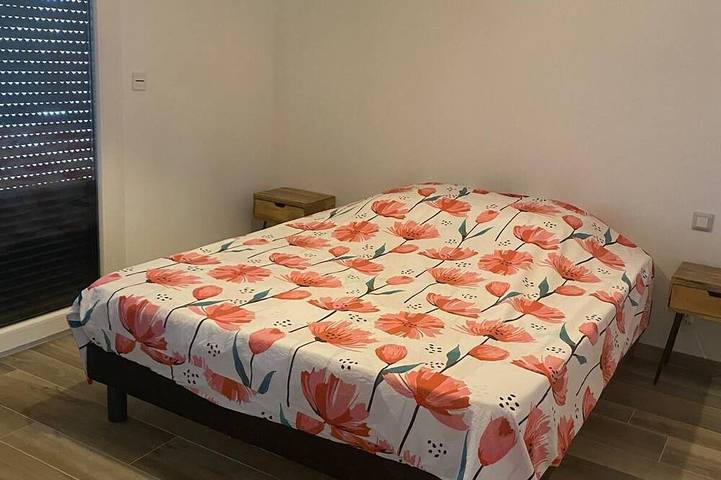 Location de vacances pour 6 personnes, avec piscine à Les Assions - 2