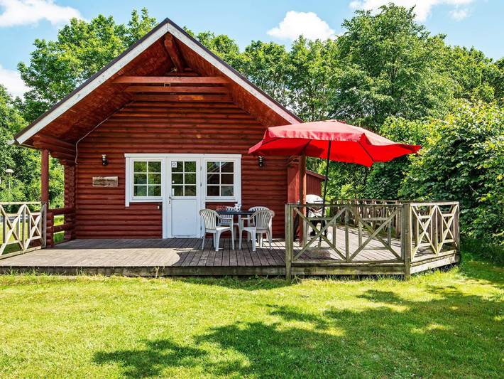 Ferieudlejning for 5 personer, med Terrasse i Vejen